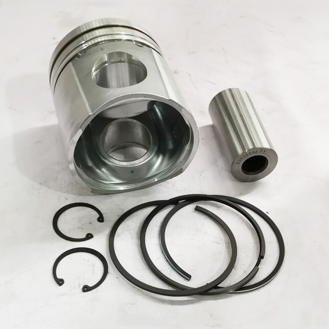 Dongfeng Truck Parts Cummins 6CT Piston Kit 3917707